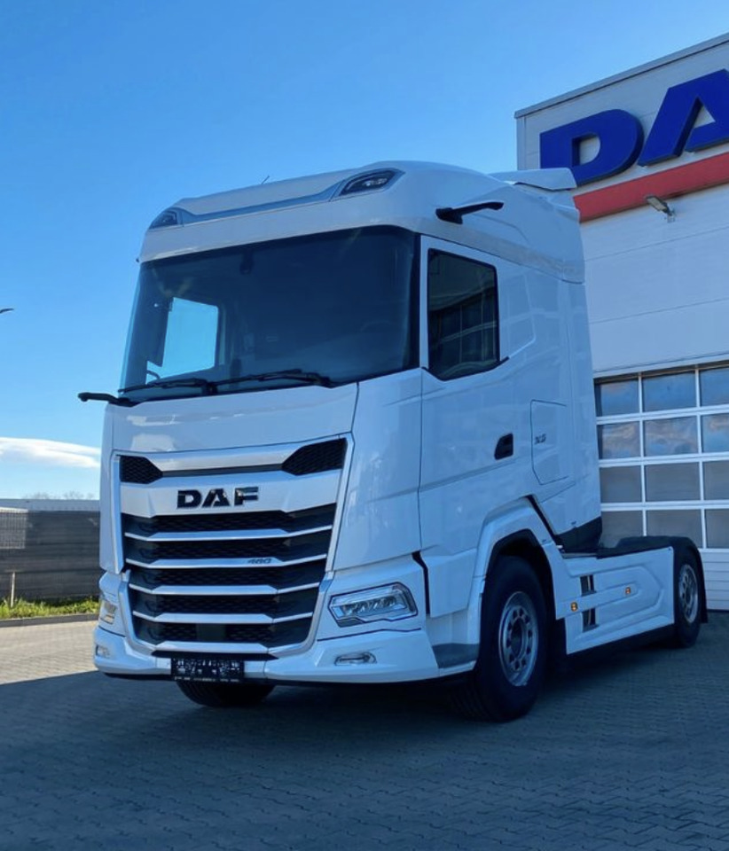 DAF XG 480 FT/ Camera - Nyergesvontató: 1 kép. DAF XG 480 FT/ Camera - Nyergesvontató: 1 kép.