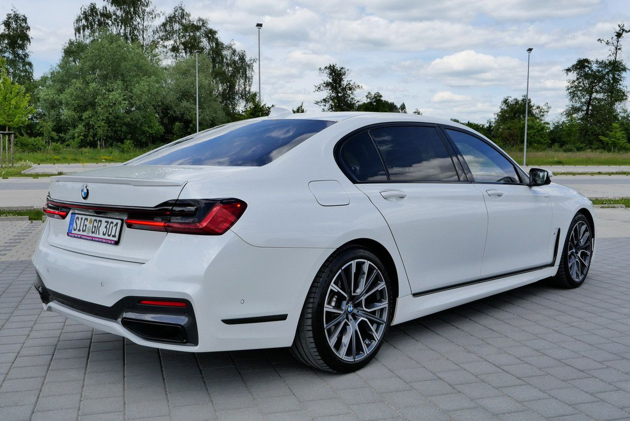 BMW 730LD XDR. /VOLL/REAR ENTERT. /EXECUTIVE LOUNGE - Szedán: 4 kép. BMW 730LD XDR. /VOLL/REAR ENTERT. /EXECUTIVE LOUNGE - Szedán: 4 kép.