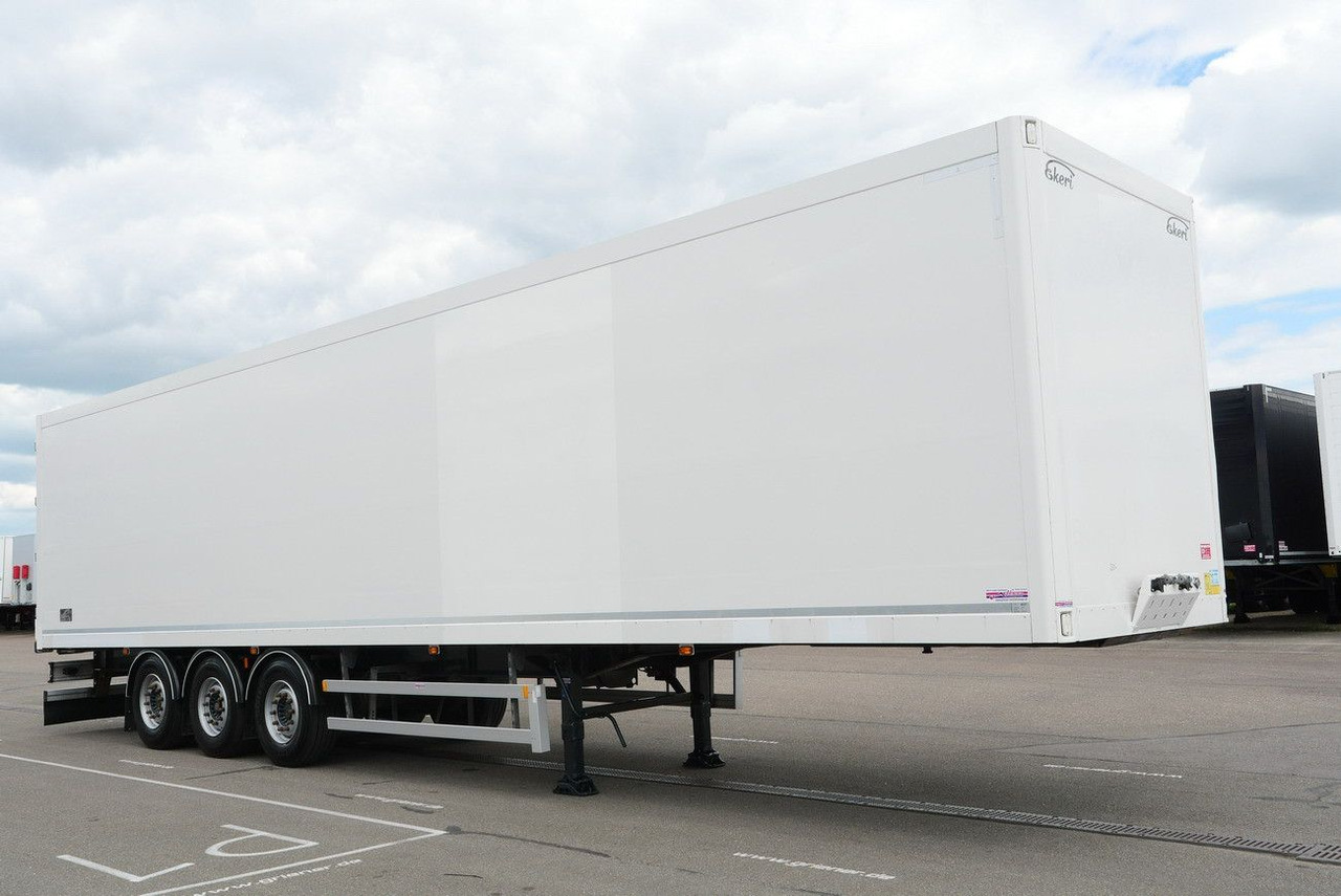 EKERI T3-A /SEITLICHE TÜREN /FALTWAND 2700 mm - Félpótkocsi dobozos: 3 kép. EKERI T3-A /SEITLICHE TÜREN /FALTWAND 2700 mm - Félpótkocsi dobozos: 3 kép.