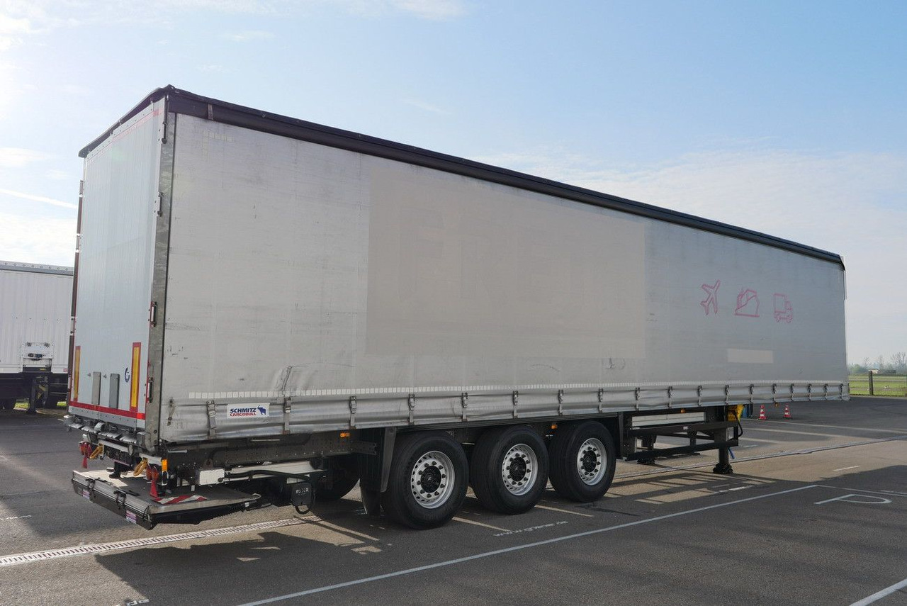 Schmitz Cargobull 5 x SCS 24/ LBW 2000 kg / LASI / RUNGENTASCHEN - Ponyvás félpótkocsi: 2 kép. Schmitz Cargobull 5 x SCS 24/ LBW 2000 kg / LASI / RUNGENTASCHEN - Ponyvás félpótkocsi: 2 kép.