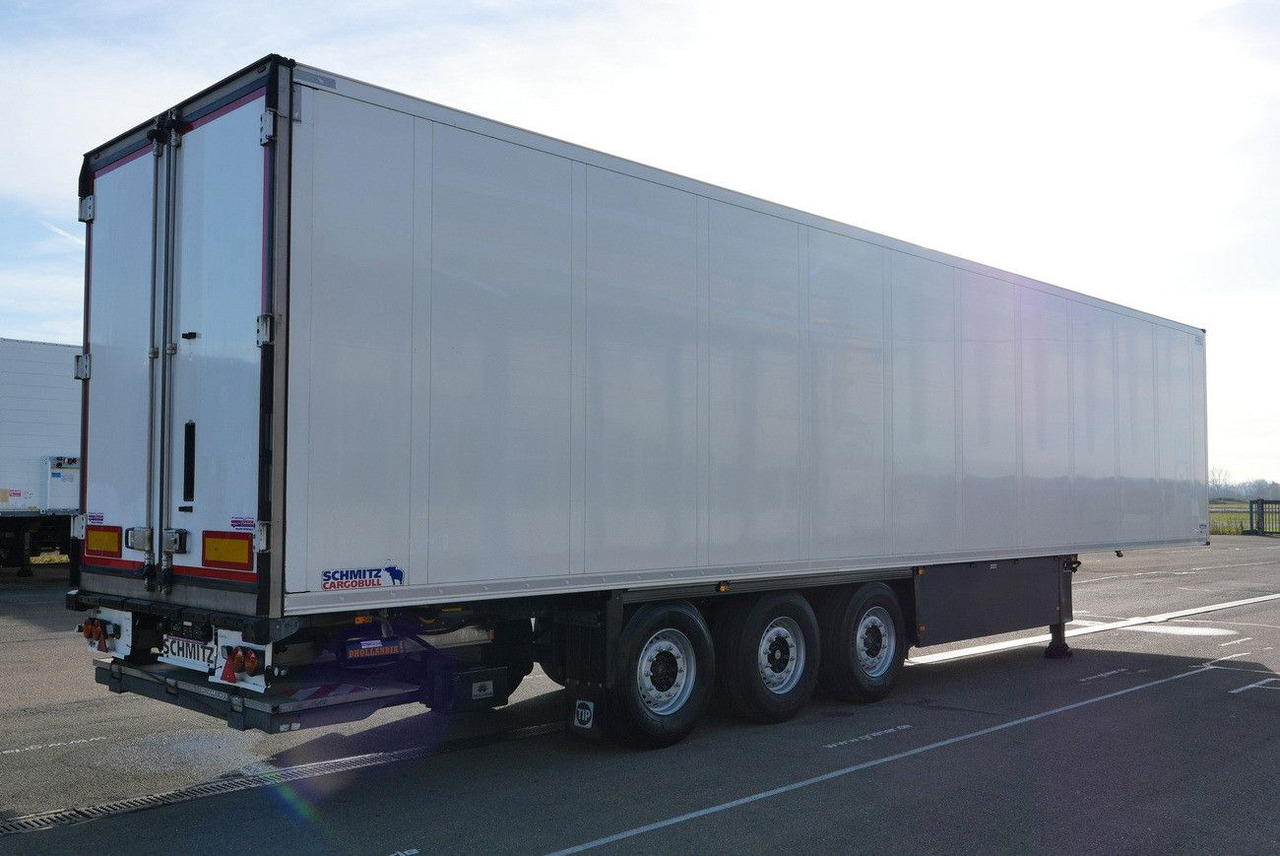 Schmitz Cargobull SKO 24/ BI TEMP CARRIER VEC 1950 MT /DS/LBW !!!! - Félpótkocsi dobozos: 2 kép. Schmitz Cargobull SKO 24/ BI TEMP CARRIER VEC 1950 MT /DS/LBW !!!! - Félpótkocsi dobozos: 2 kép.