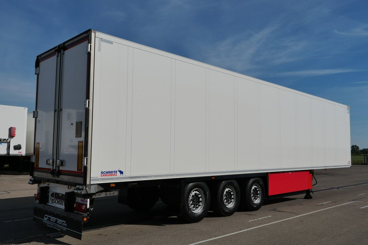 Schmitz Cargobull SKO 24/DOPPELSTOCK BLUMEN TK A500 DRP FP 45 - Félpótkocsi hűtős: 2 kép. Schmitz Cargobull SKO 24/DOPPELSTOCK BLUMEN TK A500 DRP FP 45 - Félpótkocsi hűtős: 2 kép.