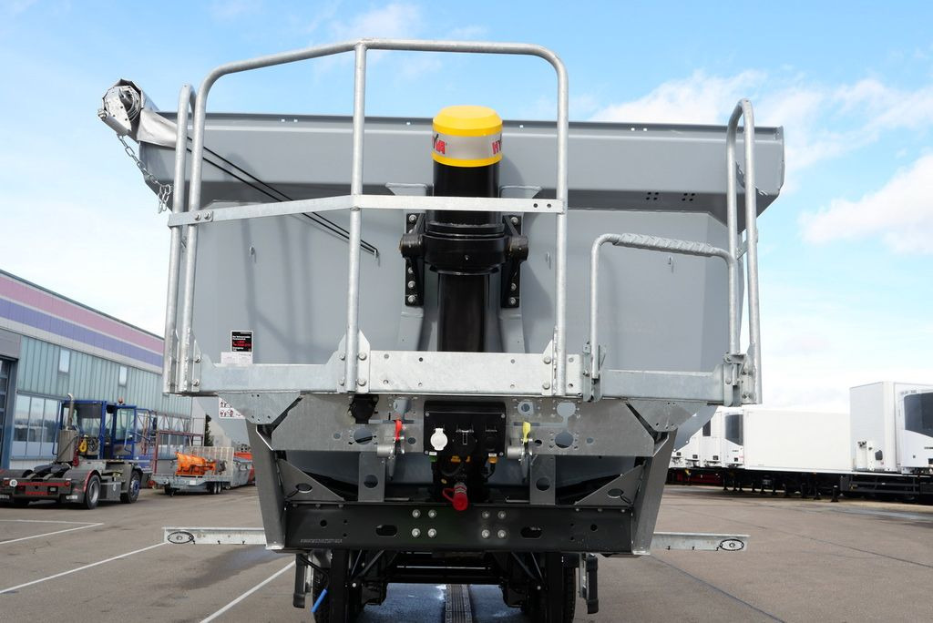 Új Félpótkocsi billenőplatós Schwarzmüller HARDOX MULDE / HEAVY DUTY /25 m³  5 mm  6x4: 7 kép.