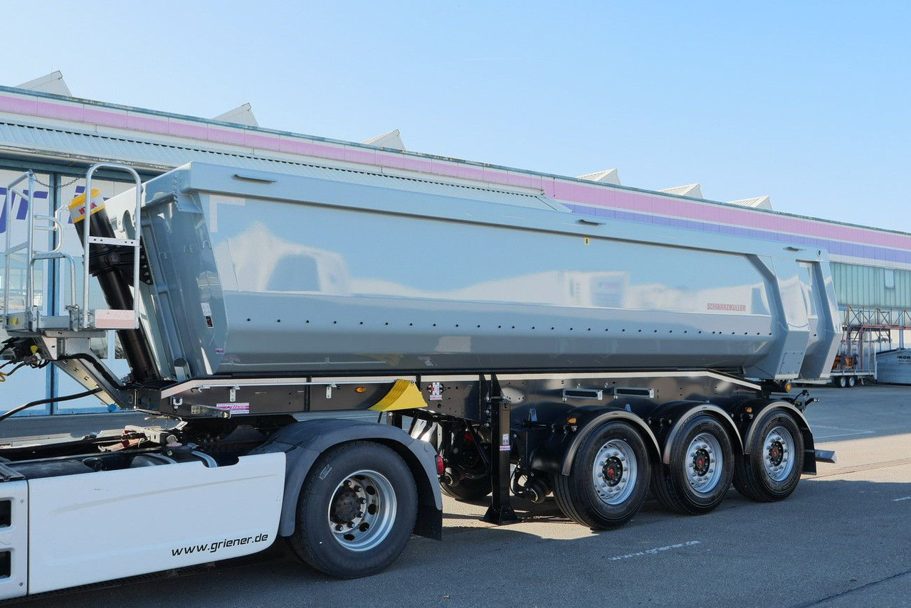 Schwarzmüller K -SERIE / ALUMULDE /STAHLEINLAGE 5430 kg /25m³ - Félpótkocsi billenőplatós: 3 kép. Schwarzmüller K -SERIE / ALUMULDE /STAHLEINLAGE 5430 kg /25m³ - Félpótkocsi billenőplatós: 3 kép.