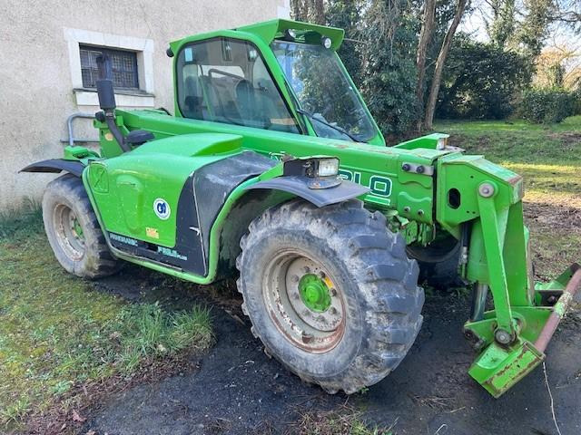 MERLO P32-6 PLUS 4 ROUES MOTRICES - Tolóoszlopos targoncá: 4 kép. MERLO P32-6 PLUS 4 ROUES MOTRICES - Tolóoszlopos targoncá: 4 kép.