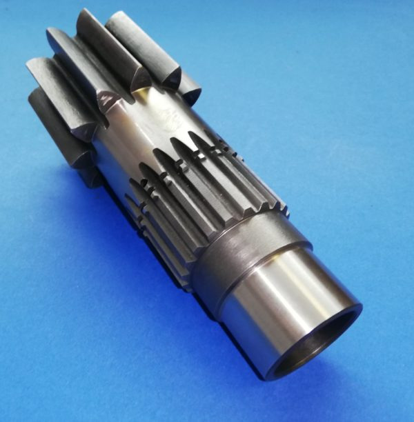 010170A Yanmar B25 Swing Motor Shaft - Fordító motor - Építőipari gépek: 2 kép. 010170A Yanmar B25 Swing Motor Shaft - Fordító motor - Építőipari gépek: 2 kép.