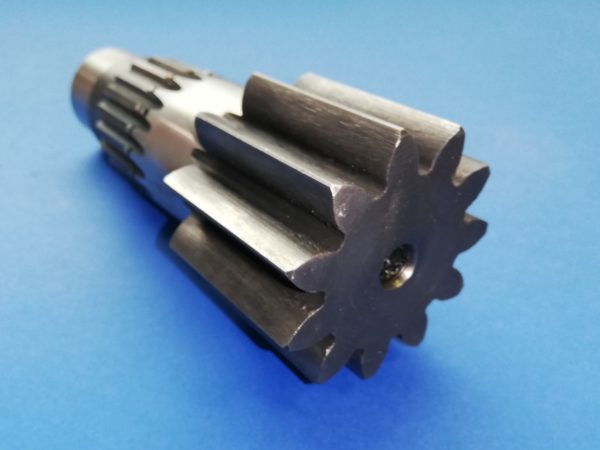 010170A Yanmar B25 Swing Motor Shaft - Fordító motor - Építőipari gépek: 1 kép. 010170A Yanmar B25 Swing Motor Shaft - Fordító motor - Építőipari gépek: 1 kép.