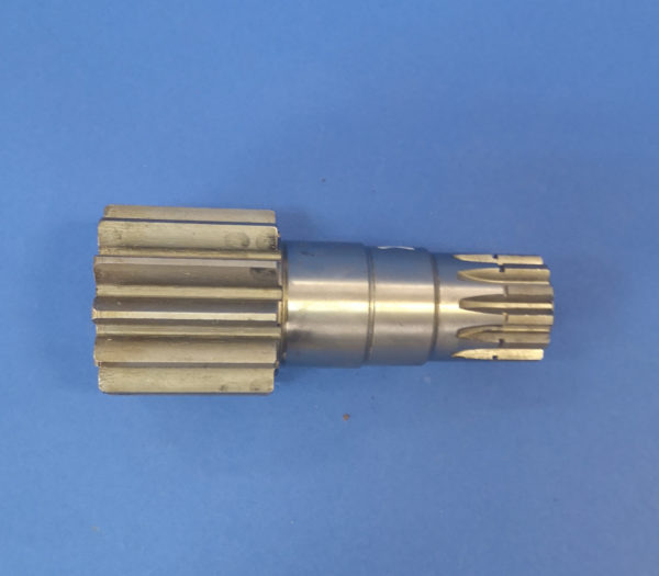 010230A Wałek silnika obrotu Hanix, Schaeff HR4 - Fordító motor - Építőipari gépek: 2 kép. 010230A Wałek silnika obrotu Hanix, Schaeff HR4 - Fordító motor - Építőipari gépek: 2 kép.