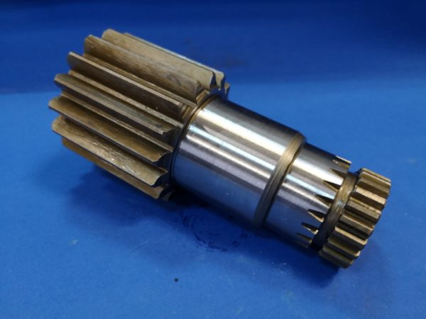 010280A Wałek silnika obrotu Terex TC20 - Fordító motor - Építőipari gépek: 5 kép. 010280A Wałek silnika obrotu Terex TC20 - Fordító motor - Építőipari gépek: 5 kép.