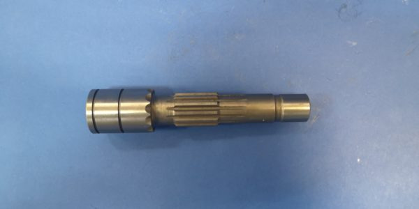 040010A / 6653052 Wałek silnika jazdy do Bobcat 325 - Hidraulikus motor - Építőipari gépek: 2 kép. 040010A / 6653052 Wałek silnika jazdy do Bobcat 325 - Hidraulikus motor - Építőipari gépek: 2 kép.