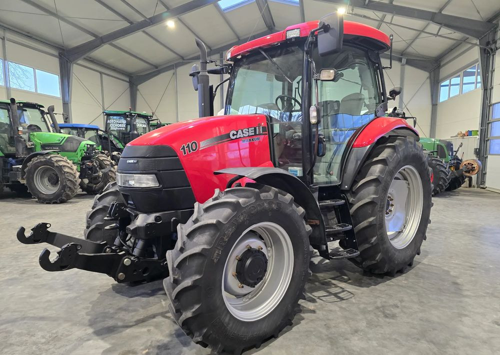 Case IH Maxxum 110 - Traktor: 2 kép. Case IH Maxxum 110 - Traktor: 2 kép.