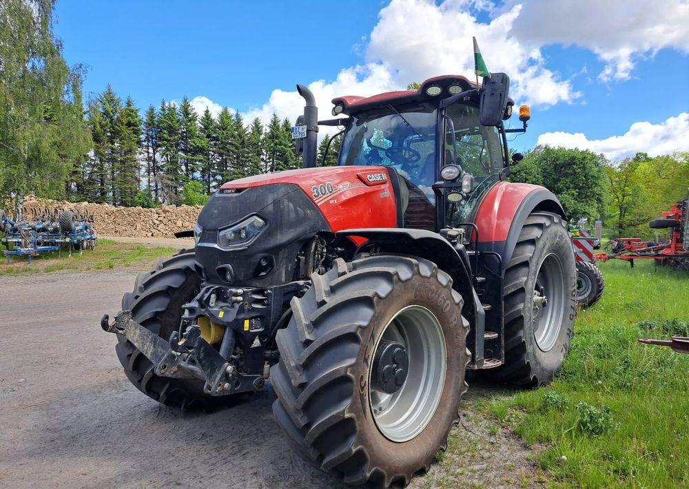 Case IH Optum 300 - Traktor: 2 kép. Case IH Optum 300 - Traktor: 2 kép.