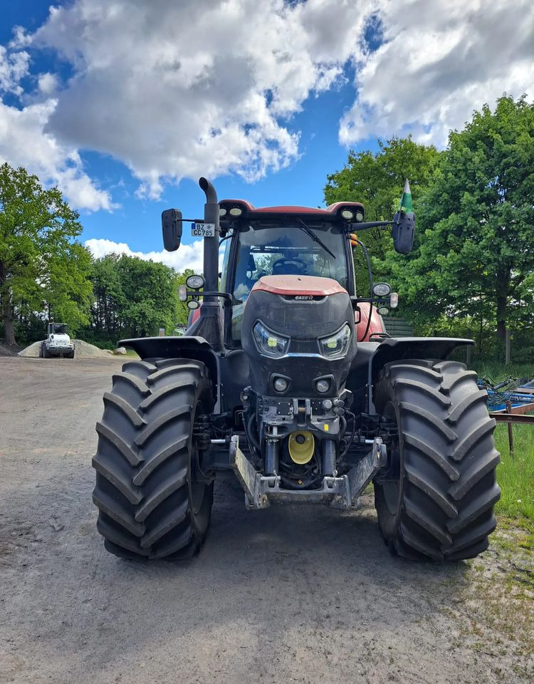 Case IH Optum 300 - Traktor: 3 kép. Case IH Optum 300 - Traktor: 3 kép.