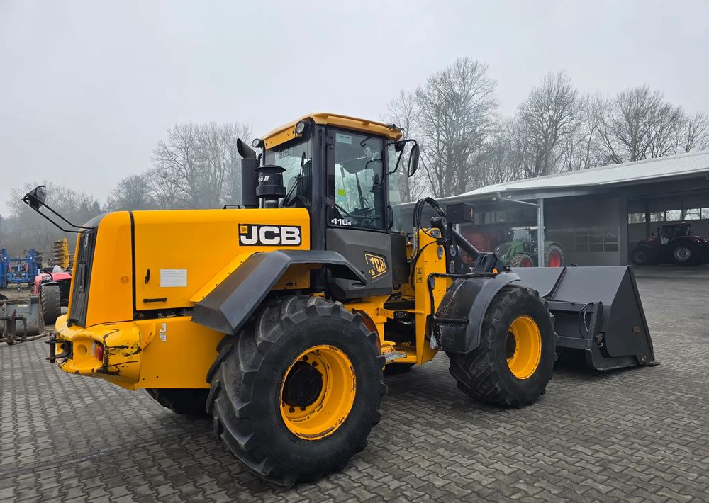 JCB 416 - Gumikerekes homlokrakodó: 5 kép. JCB 416 - Gumikerekes homlokrakodó: 5 kép.