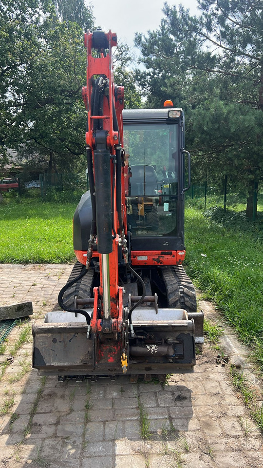 KUBOTA KX027-4 - Minikotró: 1 kép. KUBOTA KX027-4 - Minikotró: 1 kép.