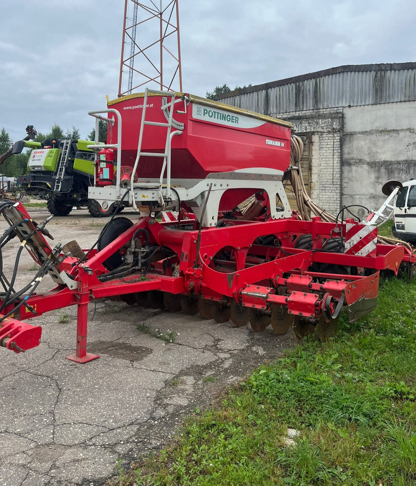 Pottinger Terrasem Artis R4 - Kombinált vetőgép: 2 kép. Pottinger Terrasem Artis R4 - Kombinált vetőgép: 2 kép.