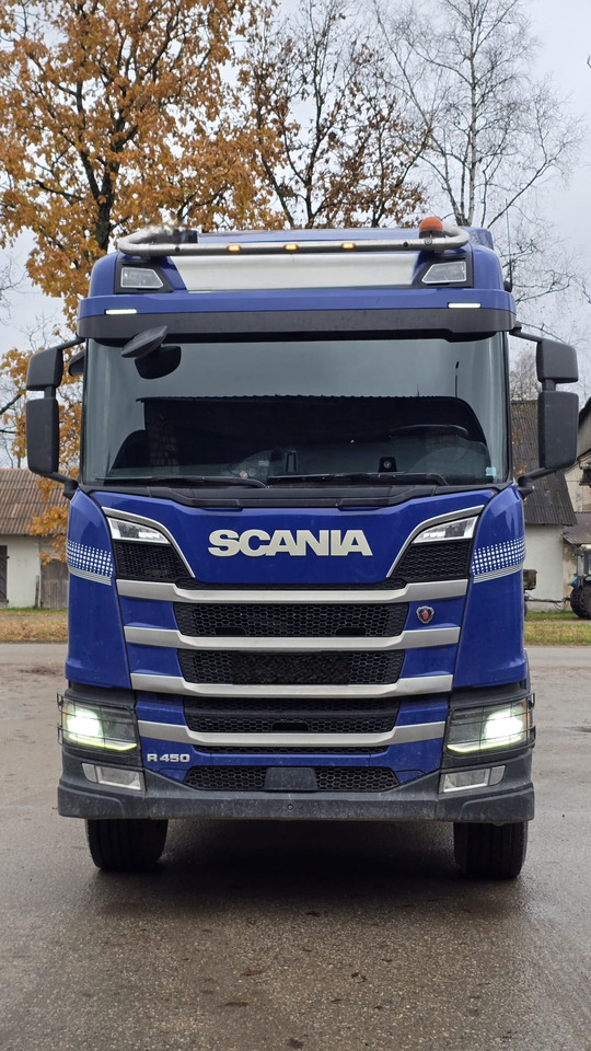 SCANIA R450 - Rönkszállító teherautó, Darus autó: 3 kép. SCANIA R450 - Rönkszállító teherautó, Darus autó: 3 kép.