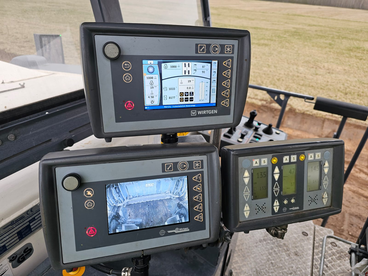 WIRTGEN W220 lízing WIRTGEN W220: 7 kép.