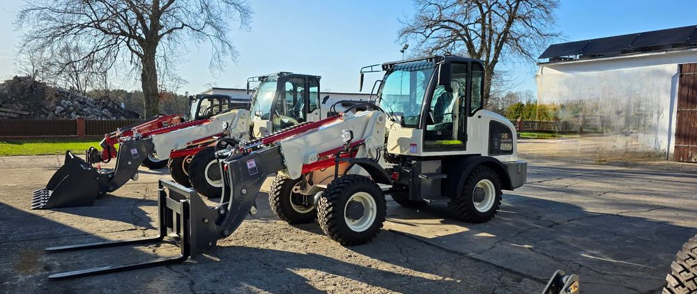 Schäffer Inny Schäfi Pro T18 - Teleszkópos homlokrakodó: 1 kép. Schäffer Inny Schäfi Pro T18 - Teleszkópos homlokrakodó: 1 kép.