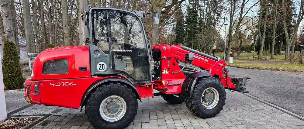 Weidemann 4070 - Teleszkópos homlokrakodó: 1 kép. Weidemann 4070 - Teleszkópos homlokrakodó: 1 kép.