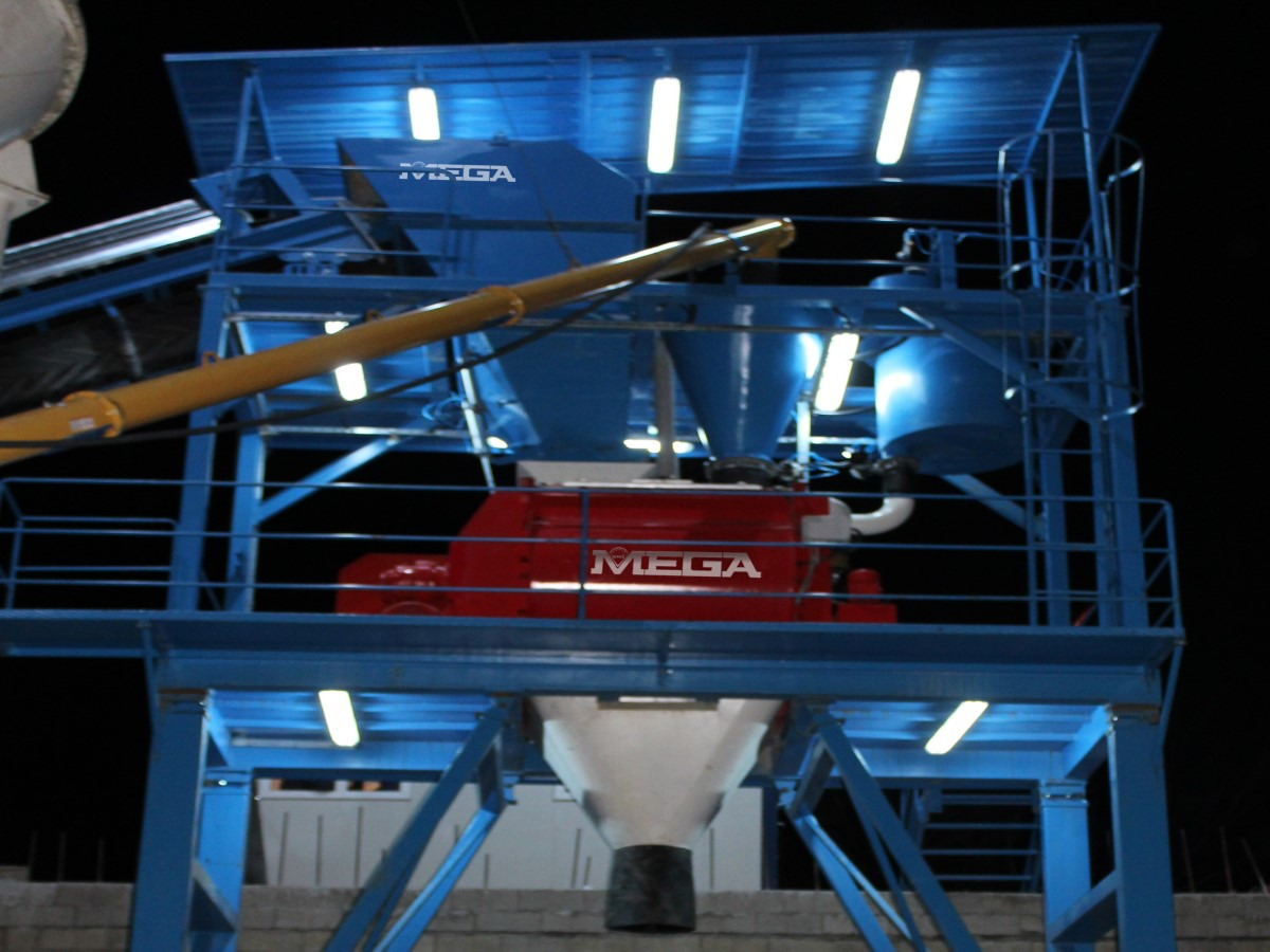 90 m³ Concrete Batching Plant - Betonüzem: 5 kép. 90 m³ Concrete Batching Plant - Betonüzem: 5 kép.