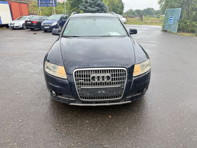 Audi A6 Allroad quattro 3.0 TDI - Kombi: 1 kép. Audi A6 Allroad quattro 3.0 TDI - Kombi: 1 kép.