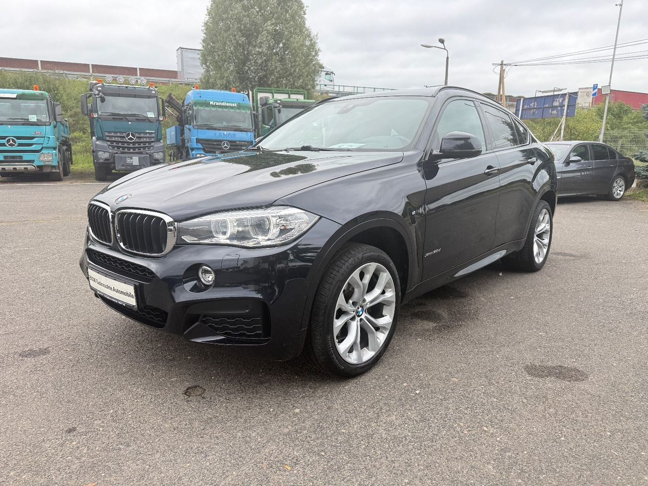 BMW X6 M xDrive 30 d - Terepjáró/ SUV: 3 kép. BMW X6 M xDrive 30 d - Terepjáró/ SUV: 3 kép.