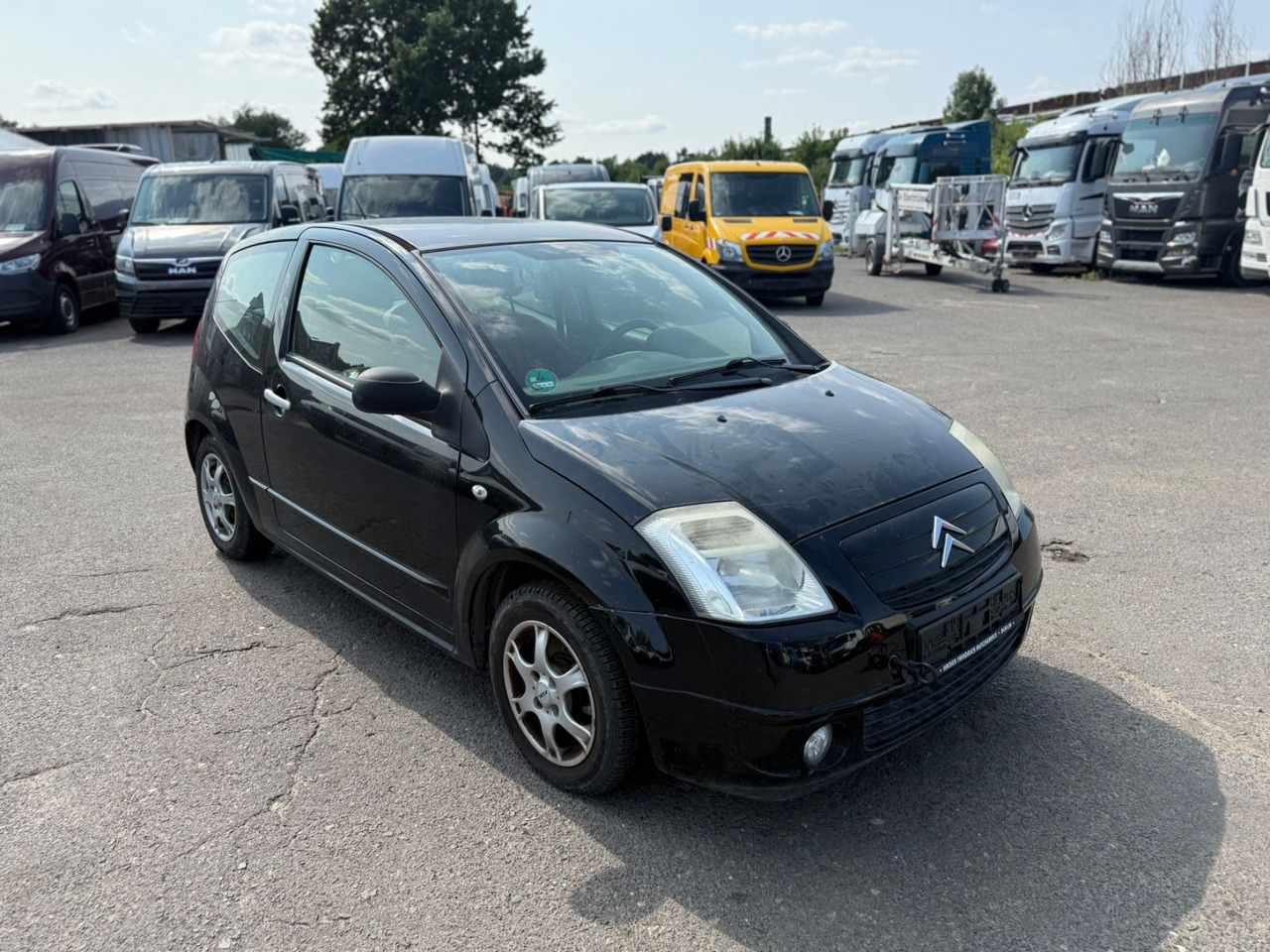 Citroën C2 Confort Zahnriemen gerissen - Szedán: 2 kép. Citroën C2 Confort Zahnriemen gerissen - Szedán: 2 kép.