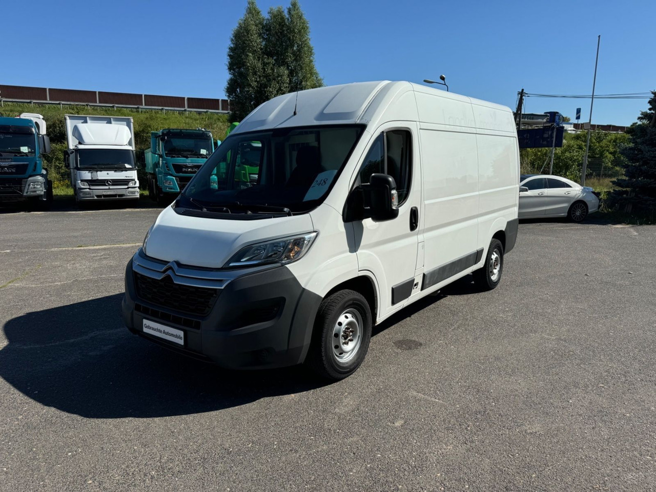 Citroën Jumper Grossraumkasten 33 L2H2 Business BlueHDi - Büféautó: 3 kép. Citroën Jumper Grossraumkasten 33 L2H2 Business BlueHDi - Büféautó: 3 kép.