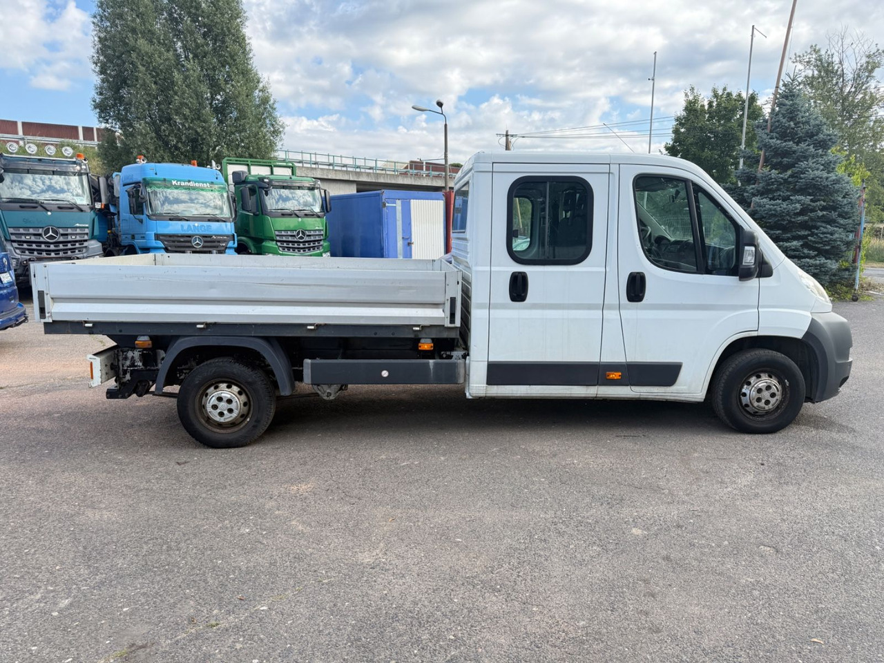 Citroën Jumper Pritsche HDi 130 FAP - Platós kisteherautó, Duplakabinos kisteherautó: 5 kép. Citroën Jumper Pritsche HDi 130 FAP - Platós kisteherautó, Duplakabinos kisteherautó: 5 kép.