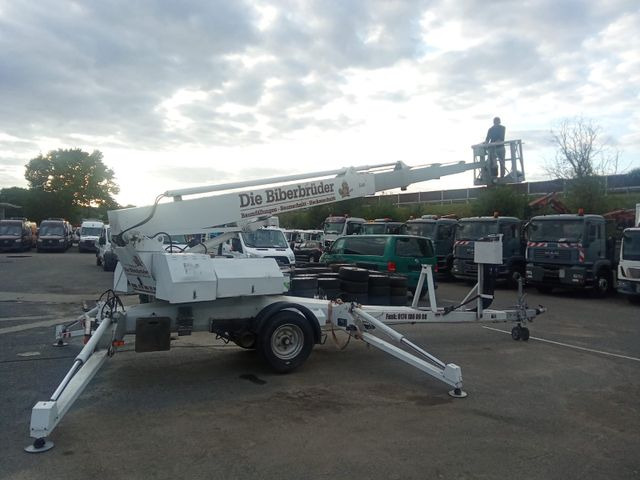 DENKA - LIFT DL 25 - Emelőkosaras utánfutó: 4 kép. DENKA - LIFT DL 25 - Emelőkosaras utánfutó: 4 kép.