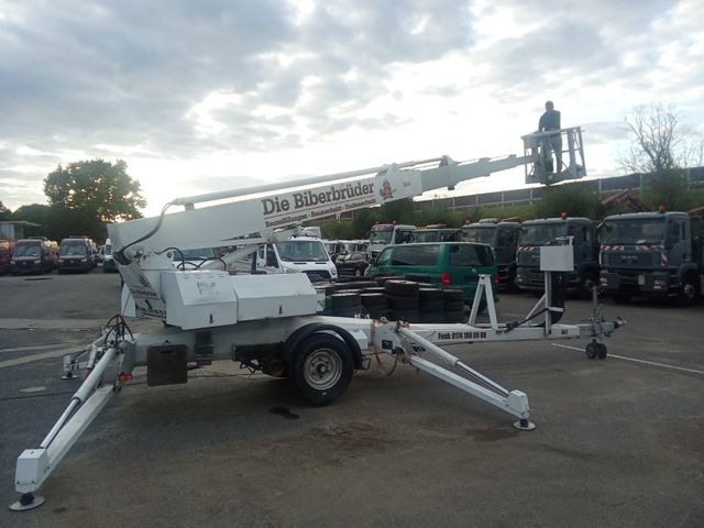 DENKA - LIFT DL 25 - Emelőkosaras utánfutó: 2 kép. DENKA - LIFT DL 25 - Emelőkosaras utánfutó: 2 kép.