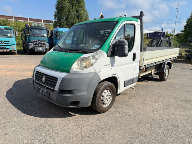 Fiat Ducato Pritsche 35 120 L4 - Platós kisteherautó: 3 kép. Fiat Ducato Pritsche 35 120 L4 - Platós kisteherautó: 3 kép.