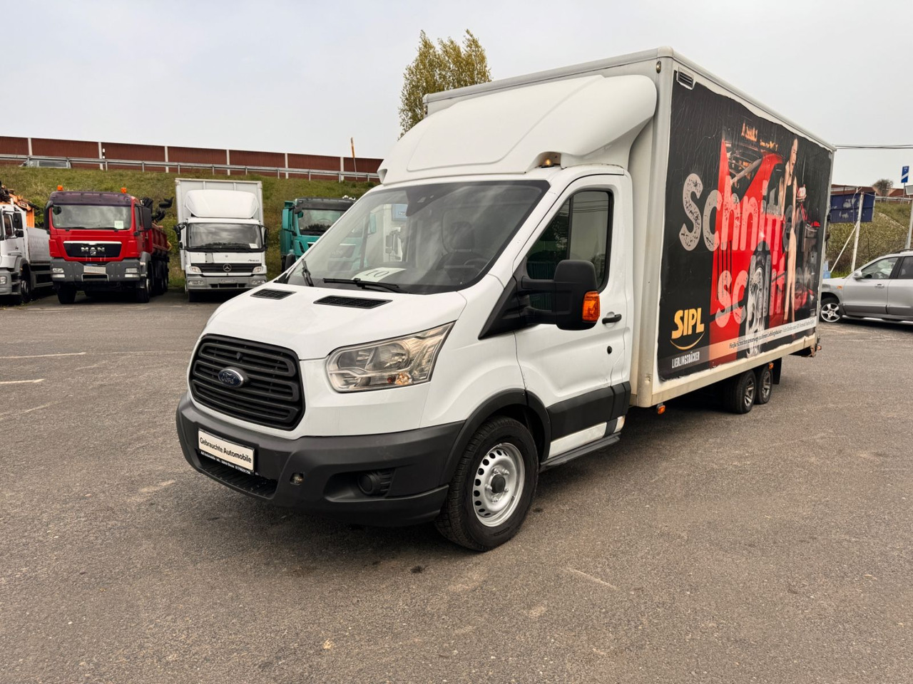 Ford Transit 350 L3 Koffer - Dobozos kisteherautó: 3 kép. Ford Transit 350 L3 Koffer - Dobozos kisteherautó: 3 kép.