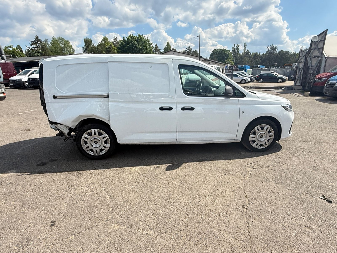 Ford Transit Connect Trend L2 Kasten - Kis furgon: 5 kép. Ford Transit Connect Trend L2 Kasten - Kis furgon: 5 kép.