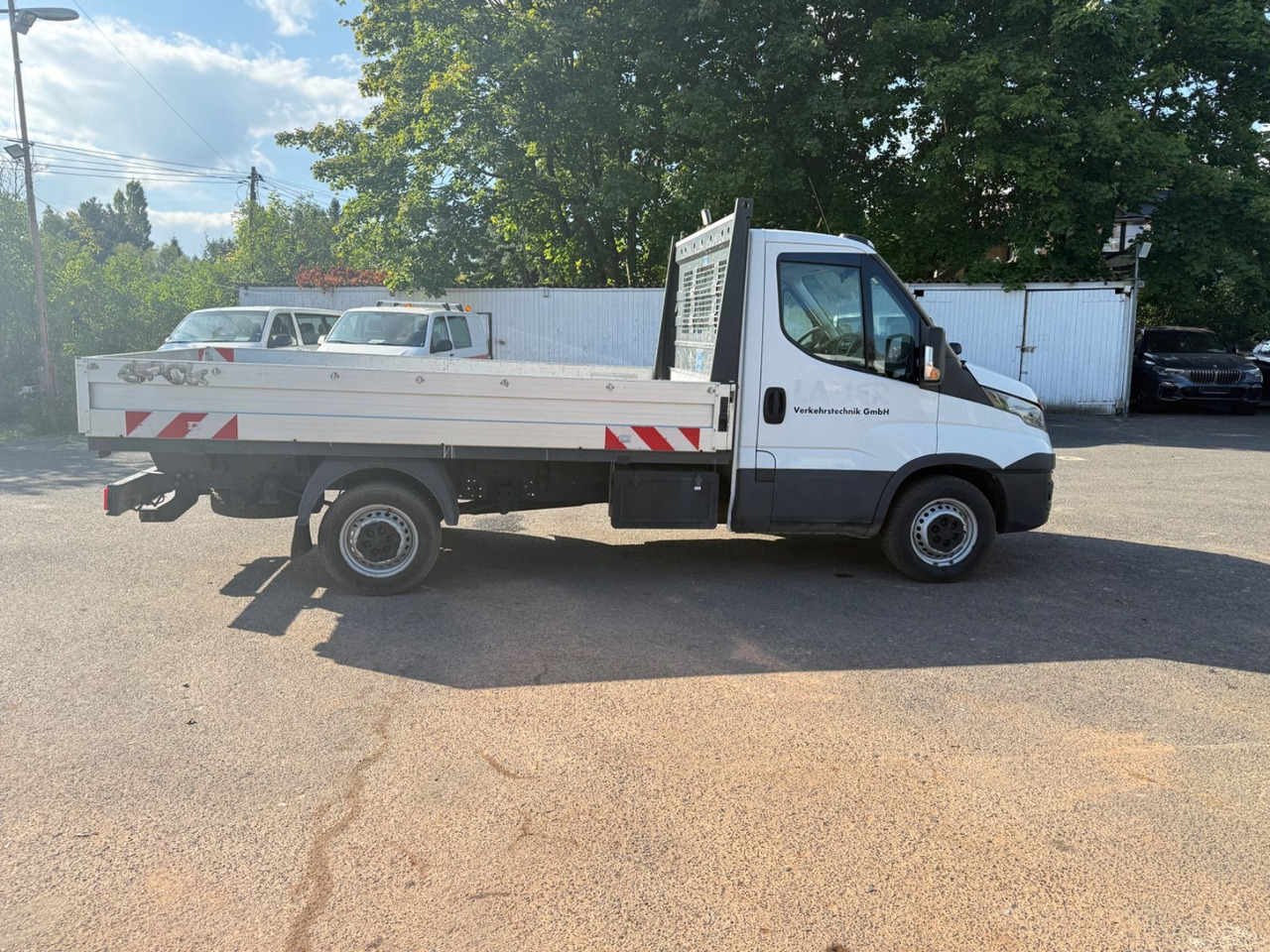 Iveco Daily 35 S 12 - Platós kisteherautó: 5 kép. Iveco Daily 35 S 12 - Platós kisteherautó: 5 kép.