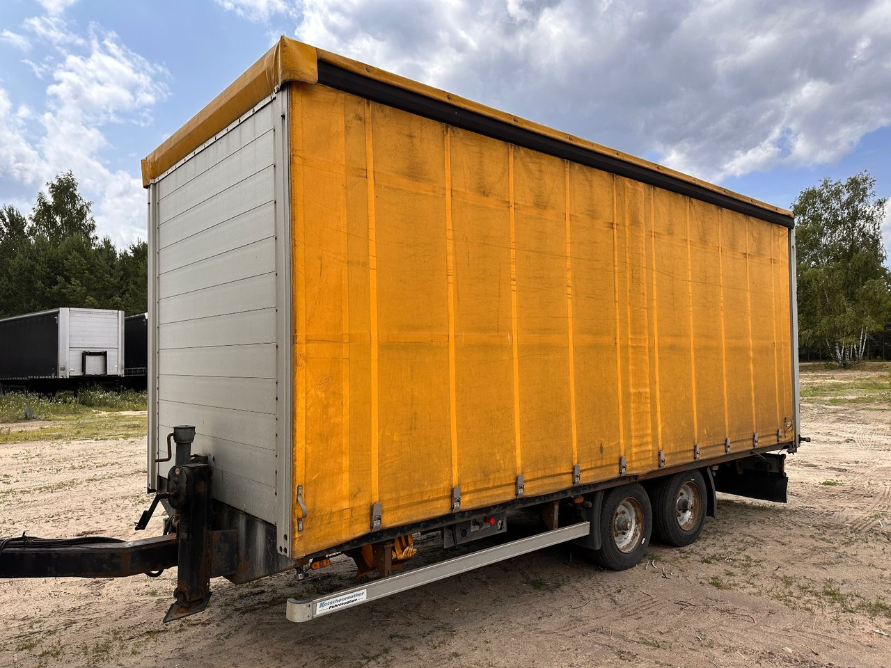 Kotschenreuther TPV 212 - Ponyvás pótkocsi: 2 kép. Kotschenreuther TPV 212 - Ponyvás pótkocsi: 2 kép.