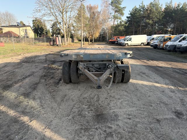 Langendorf TUE 24-100-3 - Pótkocsi mélybölcsős: 4 kép. Langendorf TUE 24-100-3 - Pótkocsi mélybölcsős: 4 kép.