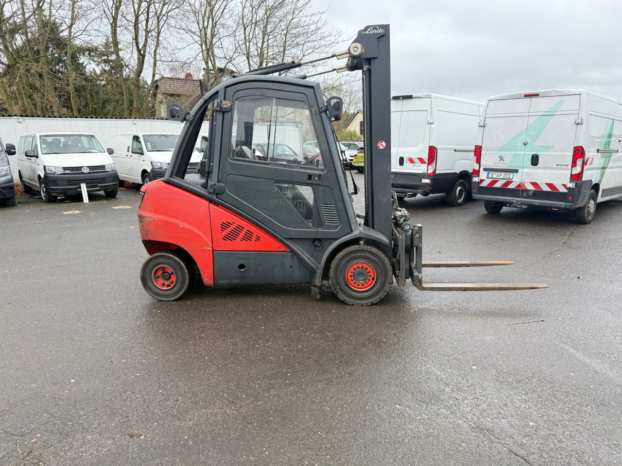 Linde H 30D-01 mit Drehgerät - Dízel targonca: 5 kép. Linde H 30D-01 mit Drehgerät - Dízel targonca: 5 kép.