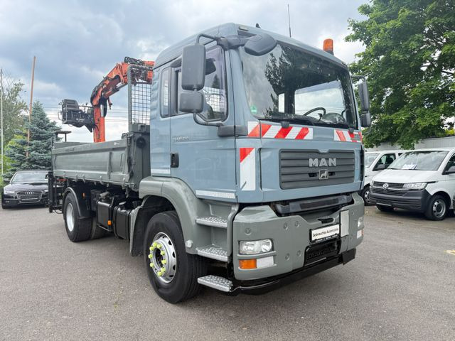 MAN TGA 18.350 Kran Terex - Billenőplatós teherautó, Darus autó: 1 kép. MAN TGA 18.350 Kran Terex - Billenőplatós teherautó, Darus autó: 1 kép.