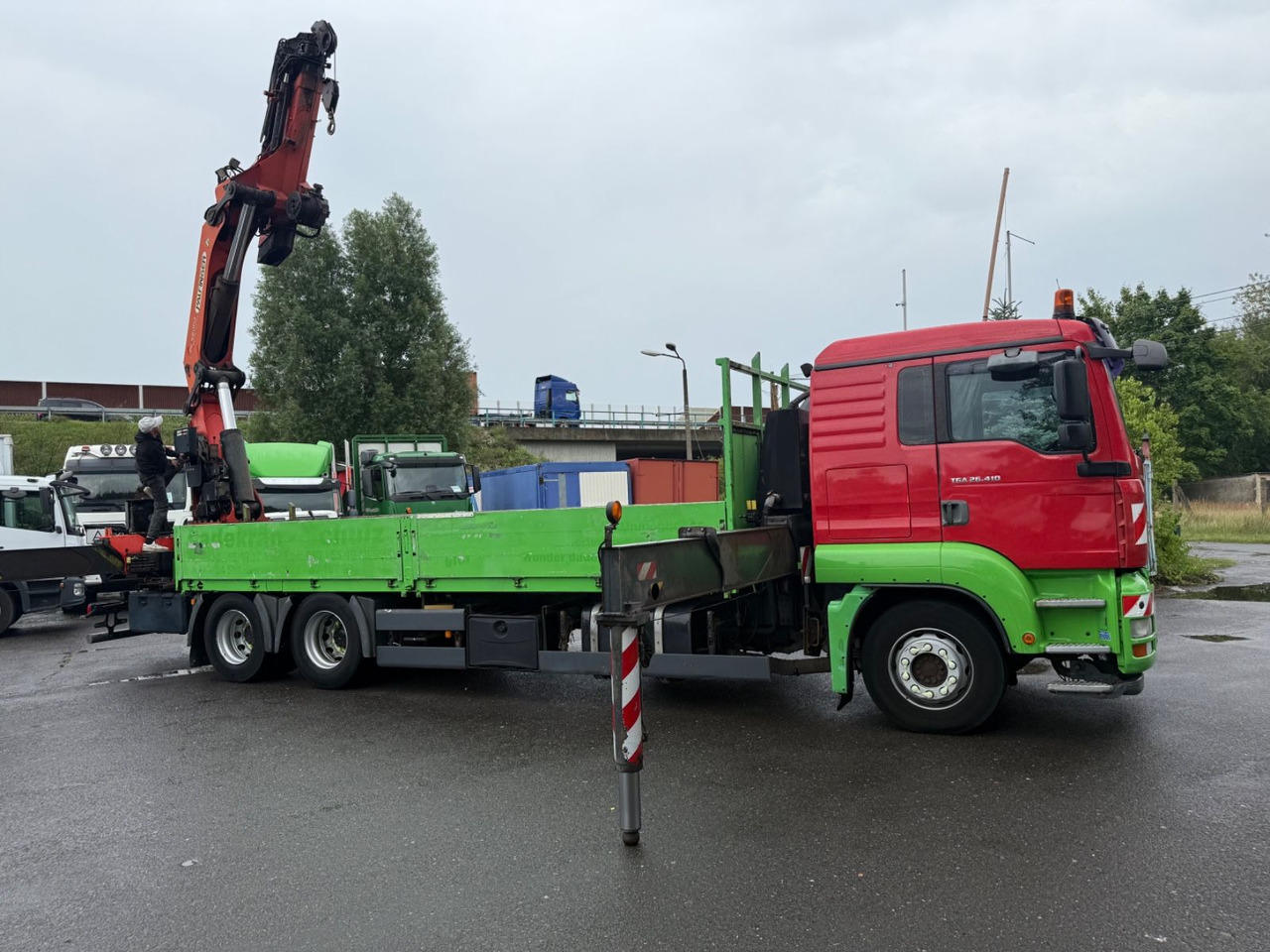 MAN TGA 26.410 - Platós teherautó, Darus autó: 4 kép. MAN TGA 26.410 - Platós teherautó, Darus autó: 4 kép.