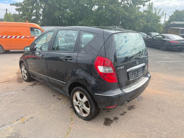 Mercedes-Benz A 180 A -Klasse A 180 CDI - Autó: 5 kép. Mercedes-Benz A 180 A -Klasse A 180 CDI - Autó: 5 kép.