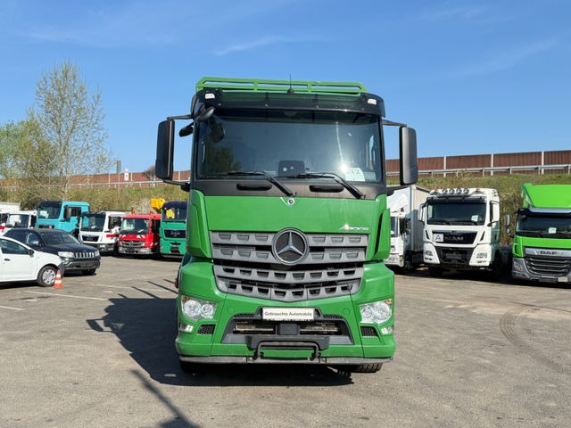 Mercedes-Benz Actros 2571 Holztransporter mit Kran - Rönkszállító teherautó, Darus autó: 1 kép. Mercedes-Benz Actros 2571 Holztransporter mit Kran - Rönkszállító teherautó, Darus autó: 1 kép.