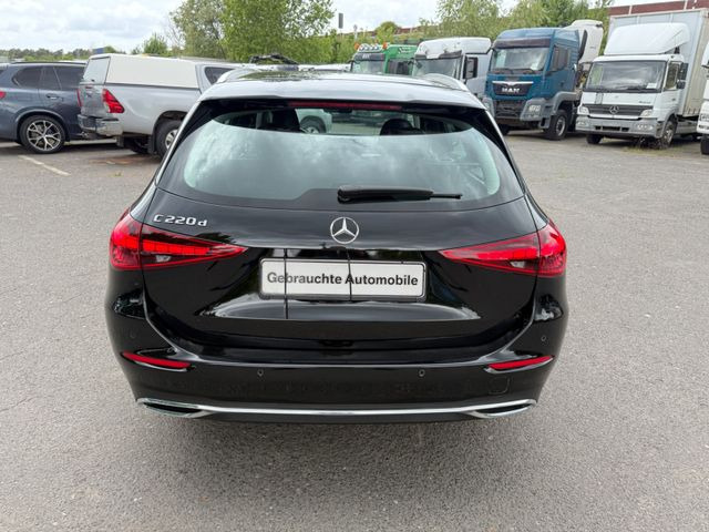 Mercedes-Benz C 220 T d - Kombi: 4 kép. Mercedes-Benz C 220 T d - Kombi: 4 kép.