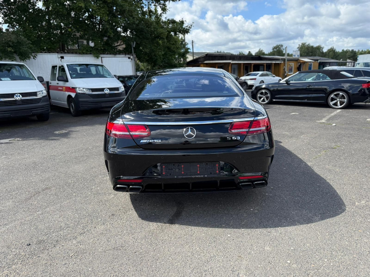 Mercedes-Benz S 63 AMG S -Klasse Coupe S 63 AMG 4Matic+ - Autó: 4 kép. Mercedes-Benz S 63 AMG S -Klasse Coupe S 63 AMG 4Matic+ - Autó: 4 kép.