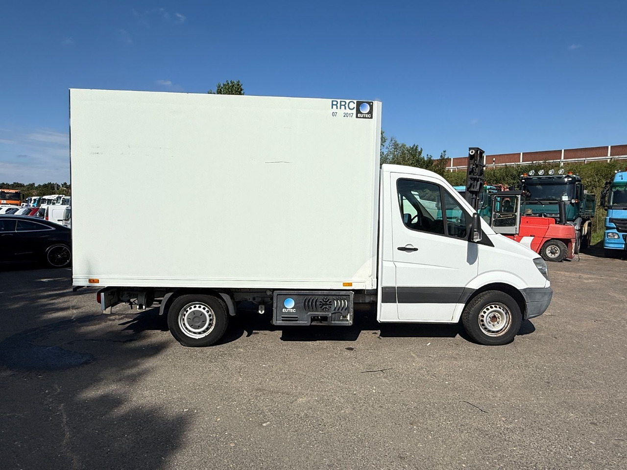 Mercedes-Benz Sprinter 313 CDI Kühlkoffer - Hűtős kisteherautó: 5 kép. Mercedes-Benz Sprinter 313 CDI Kühlkoffer - Hűtős kisteherautó: 5 kép.