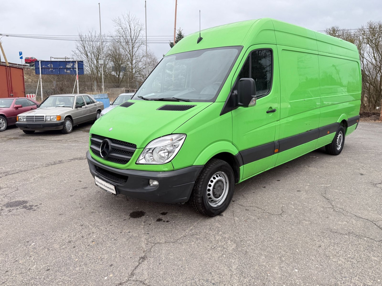 Mercedes-Benz Sprinter 313 CDI - Furgon: 2 kép. Mercedes-Benz Sprinter 313 CDI - Furgon: 2 kép.
