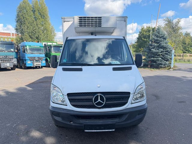Mercedes-Benz Sprinter II Pritsch.316 CDI Bis zu -32 - Hűtős kisteherautó: 1 kép. Mercedes-Benz Sprinter II Pritsch.316 CDI Bis zu -32 - Hűtős kisteherautó: 1 kép.