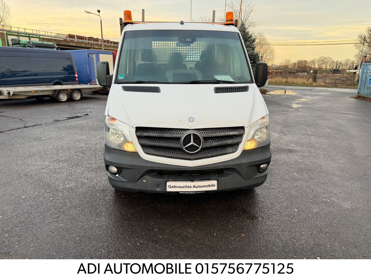 Mercedes-Benz Sprinter II Pritsche 313 CDI - Platós kisteherautó: 1 kép. Mercedes-Benz Sprinter II Pritsche 313 CDI - Platós kisteherautó: 1 kép.