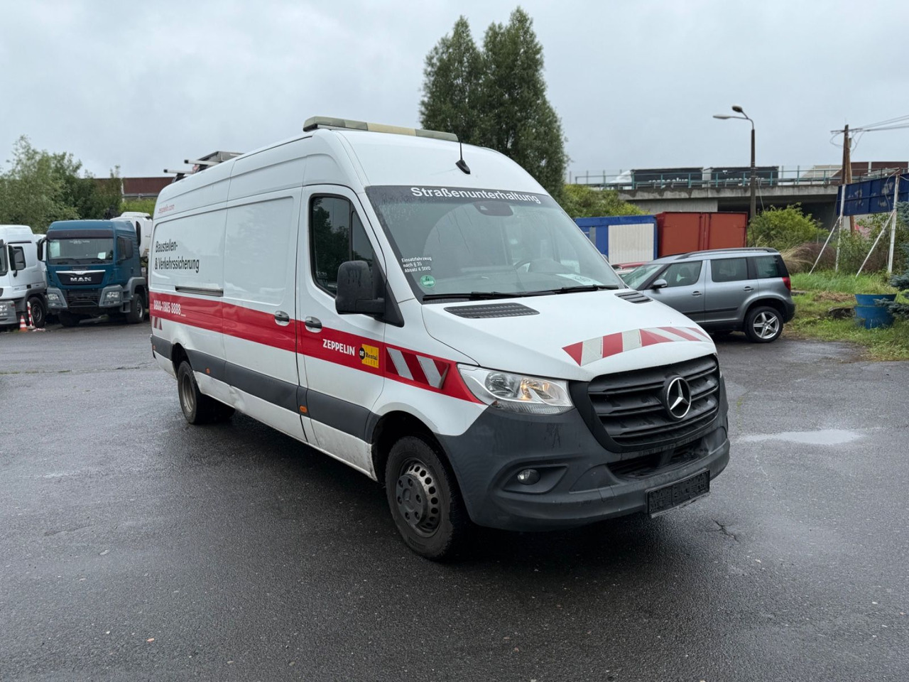 Mercedes-Benz Sprinter Kasten 516 CDI RWD - Furgon: 2 kép. Mercedes-Benz Sprinter Kasten 516 CDI RWD - Furgon: 2 kép.